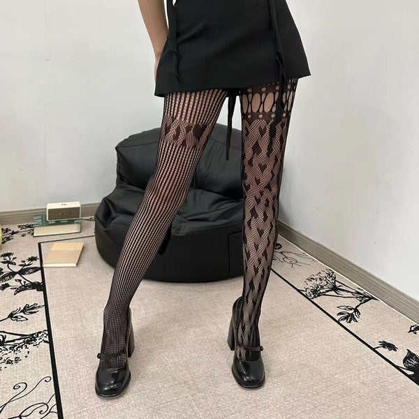 Collants asymétriques en résille ajourée à motif cœur 