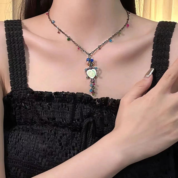 Collier multicolore en perles de cœur