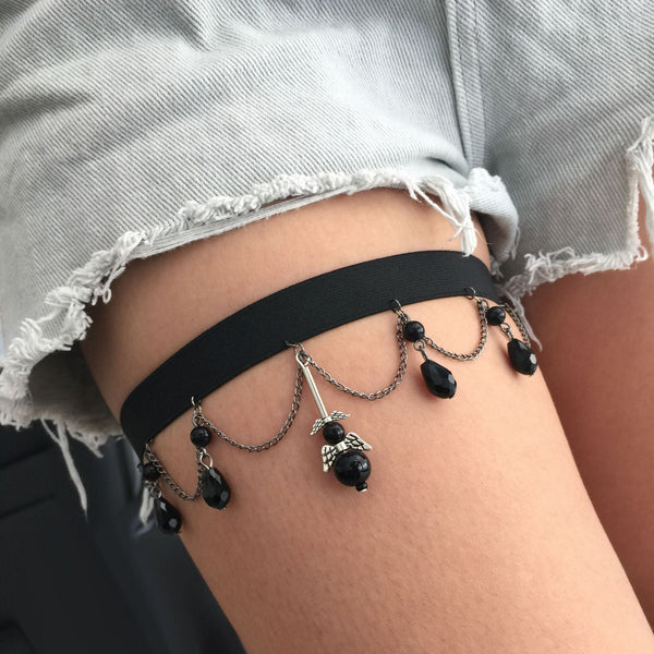 Bracelet de cuisse avec pendentif superposé en chaîne métallique 