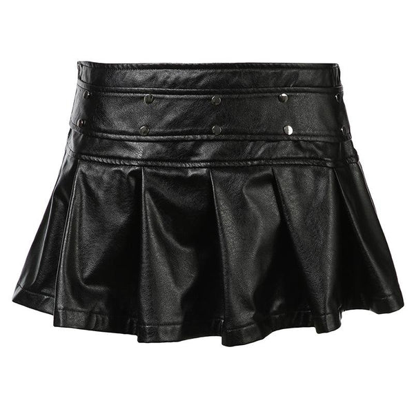 Mini-jupe plissée zippée en cuir PU avec rivets 