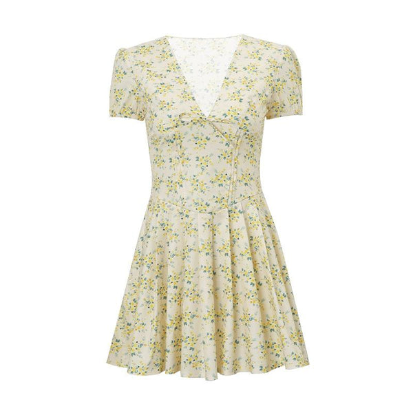 Mini-robe plissée à manches courtes bouffantes et col en V 