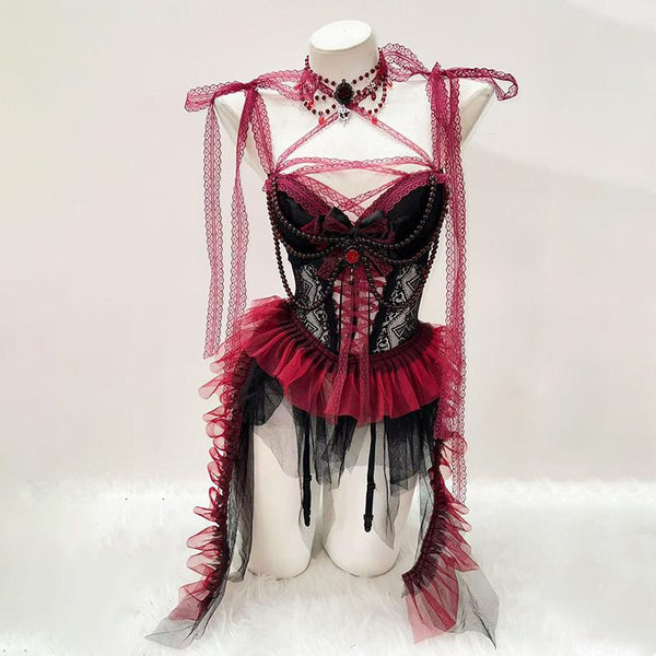 Mini-robe en maille perlée avec col en cœur et ourlet en dentelle et nœud papillon 
