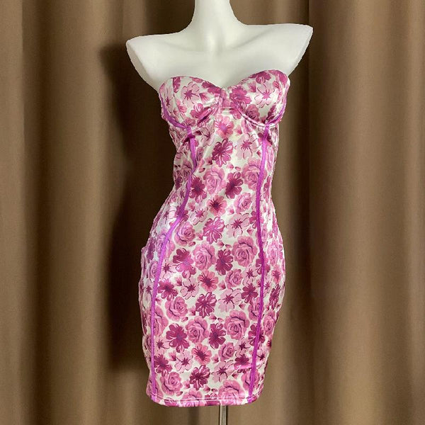 Mini-robe zippée rembourrée à imprimé fleuri et col en cœur 