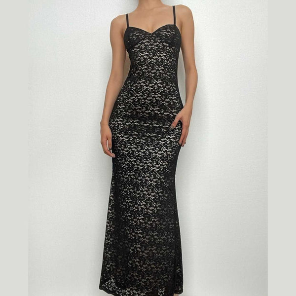 Robe longue dos nu à col en V et coupe basse en dentelle