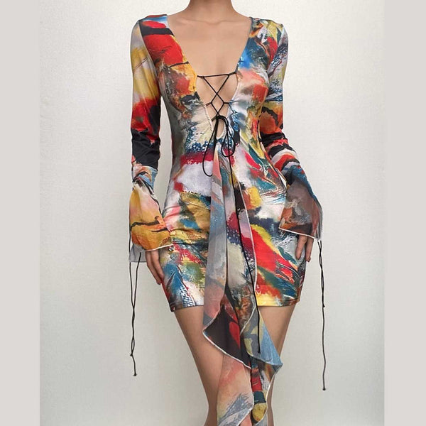 Robe mini tie-dye à lacets et manches évasées contrastées