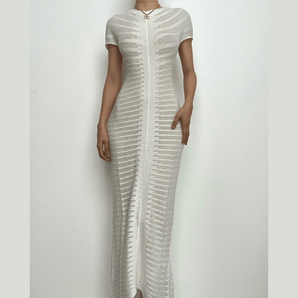 Robe longue unie boutonnée à manches courtes et transparente au crochet 