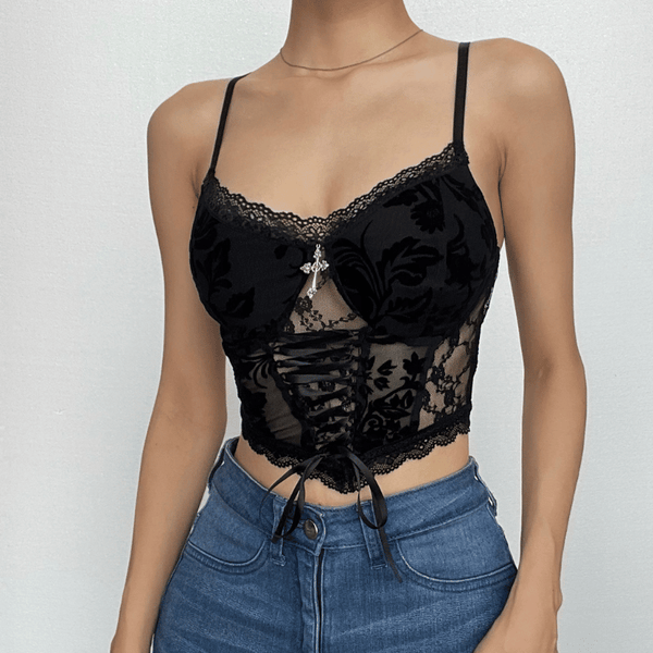 Haut court à lacets en patchwork de dentelle avec appliques croisées solides 