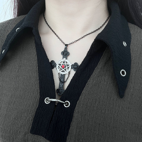 Collier pendentif punk crucifix pentagramme 
