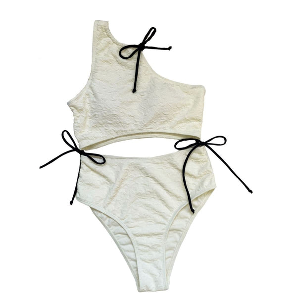 Maillot de bain une pièce texturé contrasté à une épaule et à nouer soi-même 