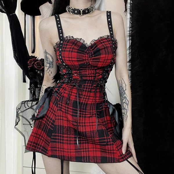 Robe mini à carreaux avec ourlet en dentelle froncée et dos nu, lacets et fermeture éclair | robe tango rouge 